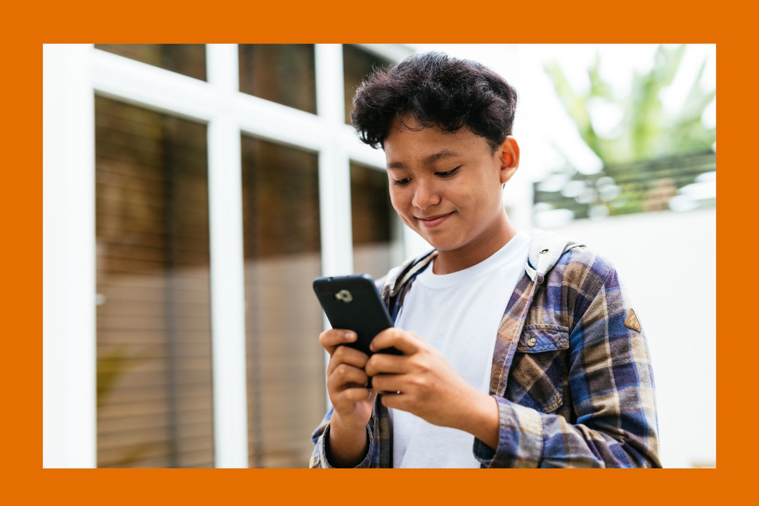 Teens Are ‘Fambushing’ Their Parents
